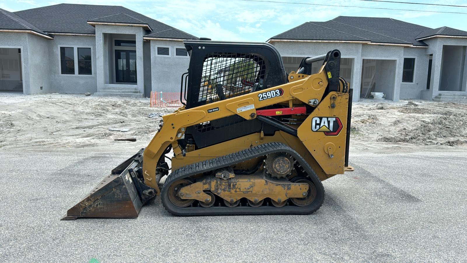 CAT 259D3 (2)